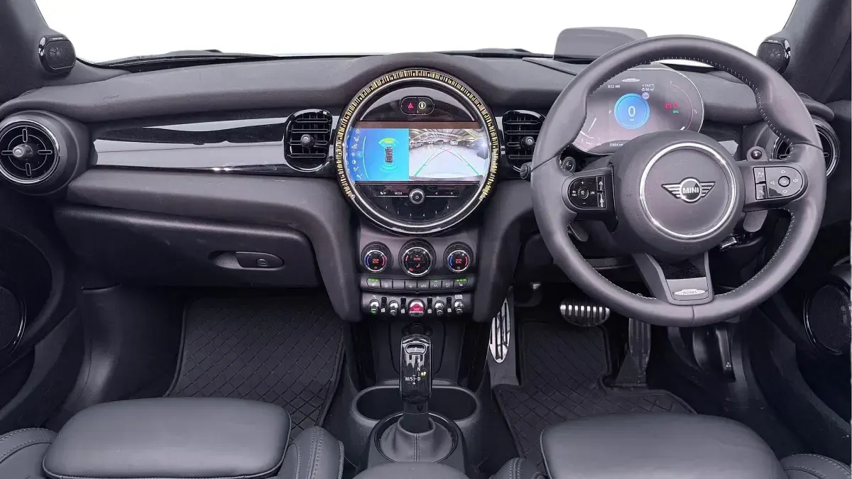 Used Mini John Cooper Works 228 HP (167 kW) 2024 Black Hatchback