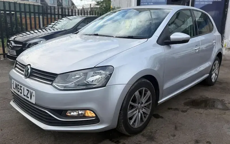 Used VW Polo SE 90 HP (66 kW) 2015 Hatchback