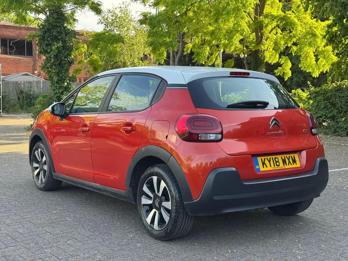 Used Citroën C3 Feel 82 HP (60 kW) 2018 Orange Hatchback
