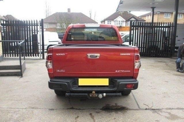 Used Isuzu Pick up 134 HP (98 kW) 2010 Pickup