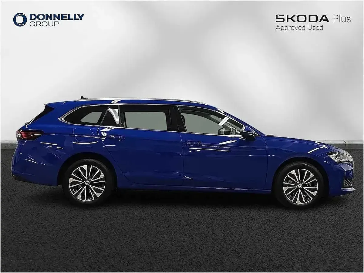 Used Skoda Superb SE Technology 110 HP (80 kW) 2024 Energy blue Estate