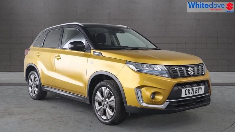Used Suzuki Vitara SZ-T 129 HP (94 kW) 2021 Solar yellow / black contrast roof SUV
