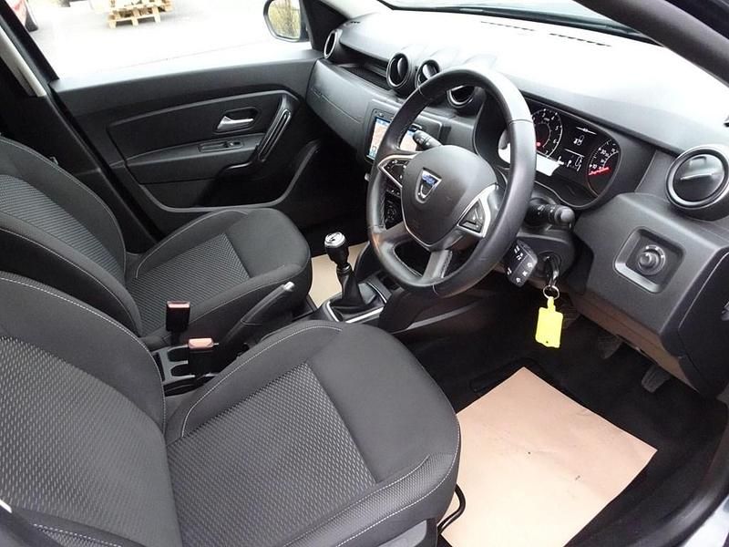 Used Dacia Duster Comfort 100 HP (73 kW) 2019 Grey SUV