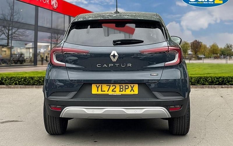 Usado Renault Captur Evolution 143 HP (105 kW) 2023 Azul SUV