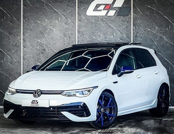 White Used 2024 VW Golf VIII R Hatchback | £41,495 (Expensive) - Image 1/1