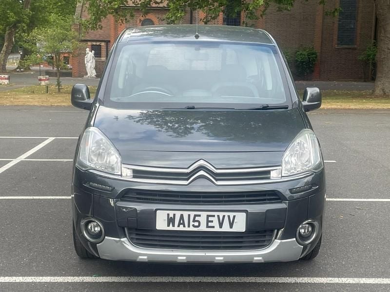 Used Citroën Berlingo 90 HP (66 kW) 2015 Grey MPV