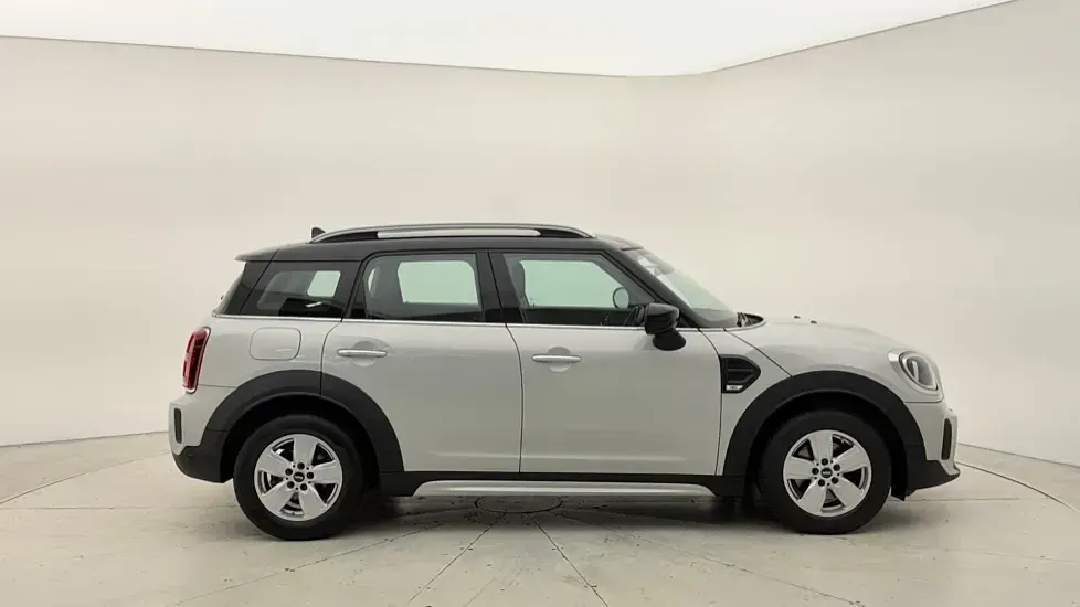 Used Mini Cooper Countryman Classic 134 HP (98 kW) 2022 Silver SUV