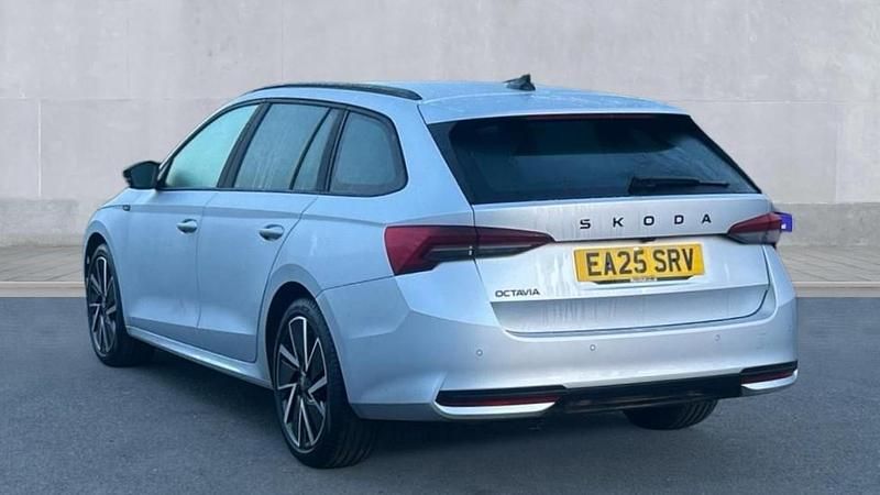 Used Skoda Octavia SportLine 150 HP (110 kW) 2025 Brilliant silver metallic