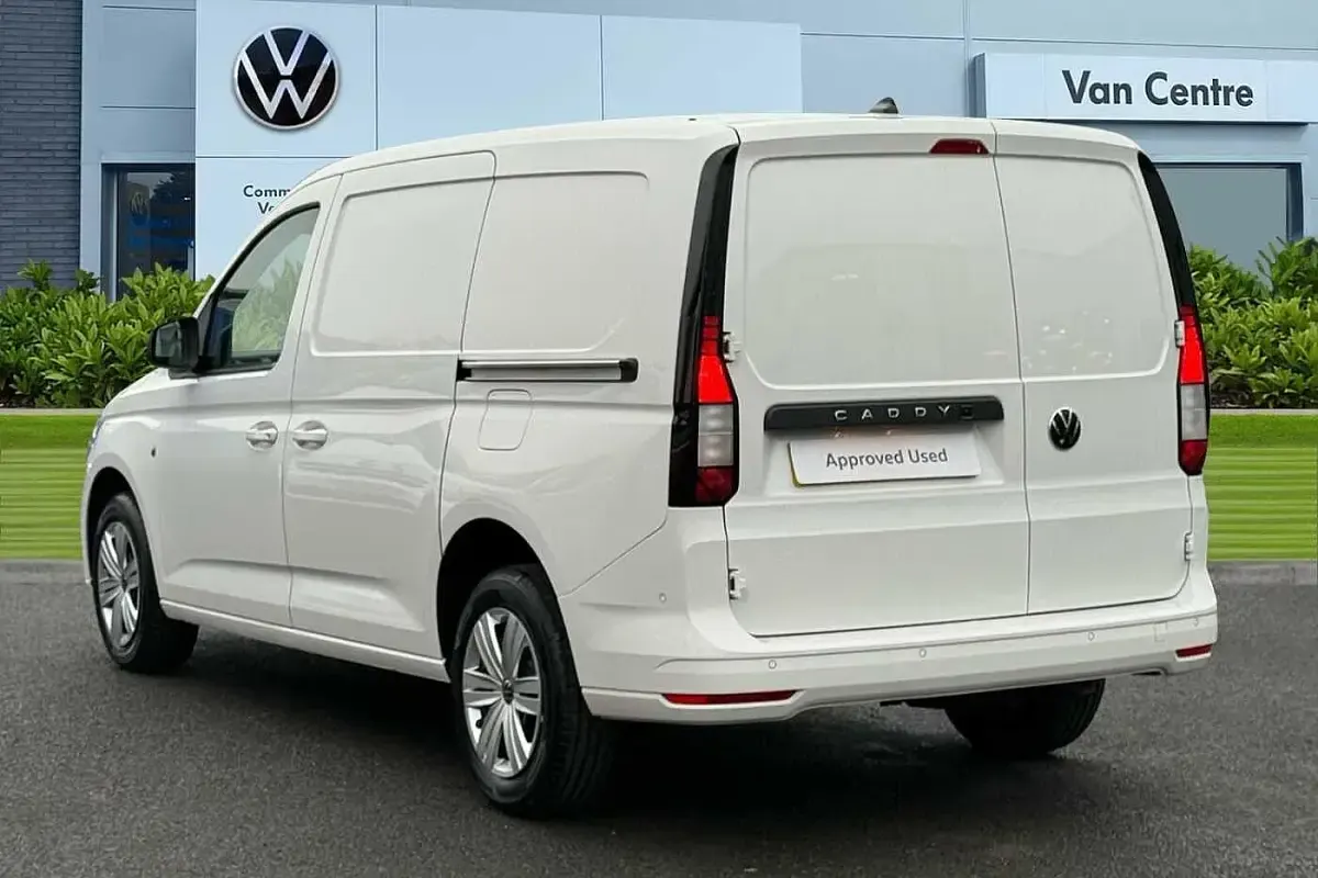 Used VW Caddy Maxi 122 HP (89 kW) 2025 White MPV