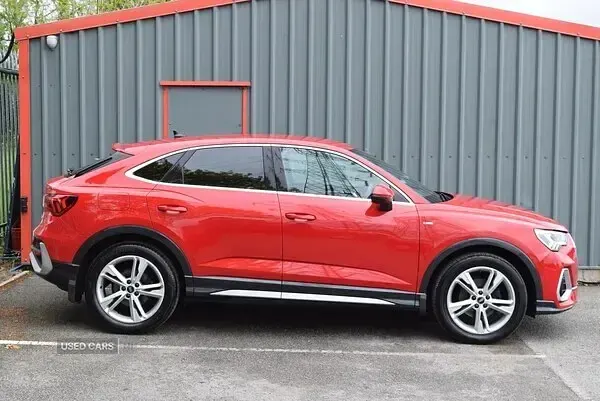 Used Audi Q3 S-Line 150 HP (110 kW) 2022 Red SUV