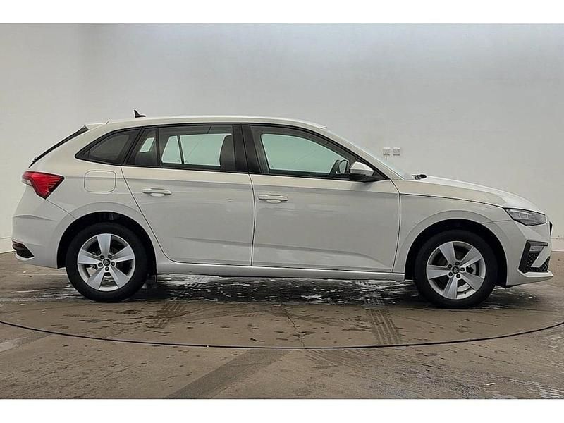 Used Skoda Scala SE 85 HP (62 kW) 2025 Candy white Hatchback