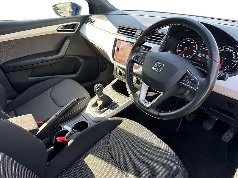 Begagnad Seat Arona XCELLENCE 115 HK (84 kW) 2020 Blå SUV