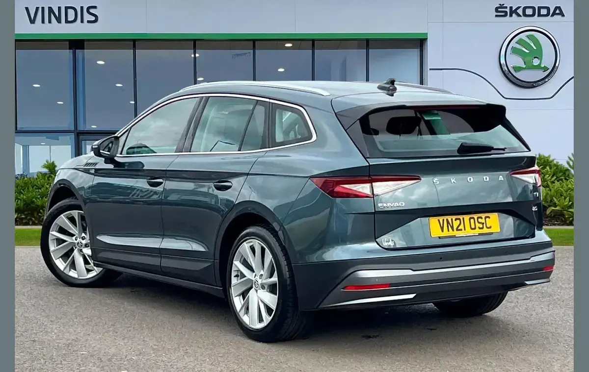 Used Skoda Enyaq iV Suite 150 kW (204 HP) 2021 Grey SUV