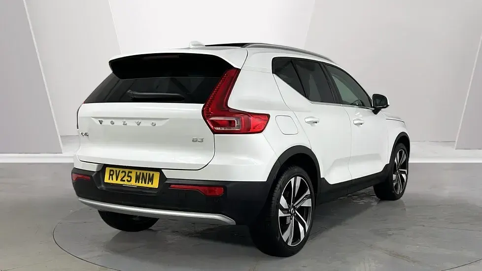 Used Volvo XC40 Ultra 161 HP (118 kW) 2025 White SUV