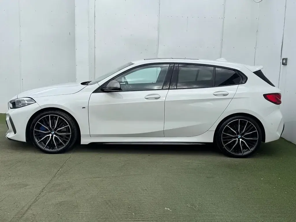 Used BMW M135 Comfort Edition 306 HP (225 kW) 2022 White Hatchback