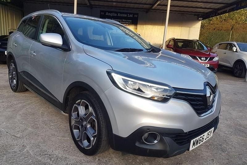 Silver Used 2016 Renault Kadjar Dynamique SUV | £4,890 (Fair price) - Image 1/1