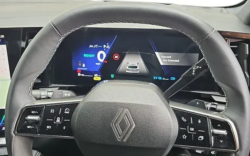 Used Renault Rafale Techno Esprit Alpine 200 HP (147 kW) 2024 Black SUV