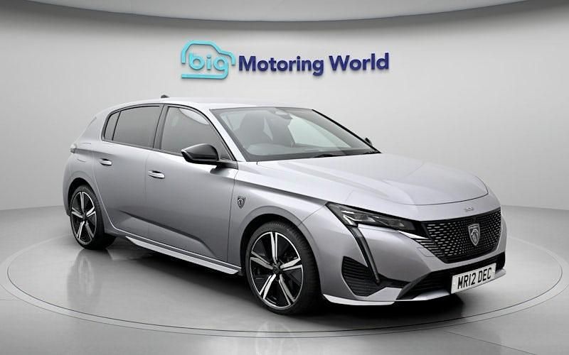 Usado Peugeot 308 GT 131 HP (96 kW) 2024 Cinzento Citadino