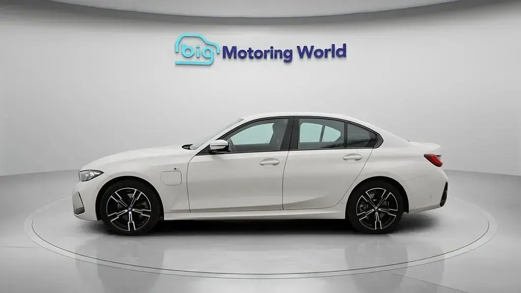 Usado BMW 330e M Sport 292 CV (214 kW) 2024 Blanco Berlina