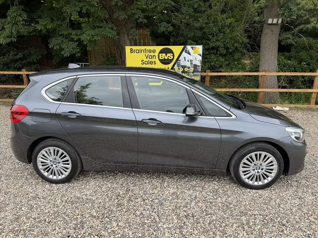 Used BMW 218 Luxury Line 150 HP (110 kW) 2018 Grey MPV