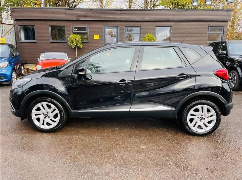 Used Renault Captur Dynamique 90 HP (66 kW) 2013 Black SUV