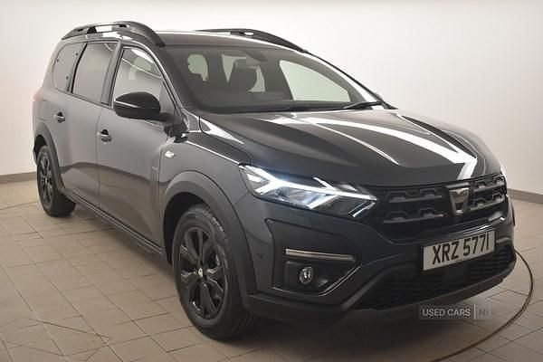 Used Dacia Jogger Extreme 109 HP (80 kW) 2022 Grey MPV