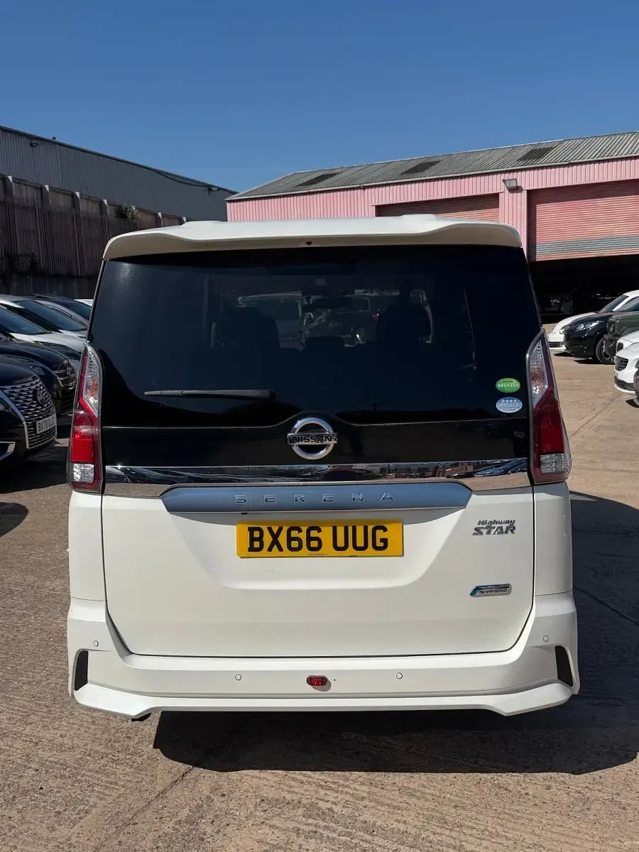 Used Nissan Serena 2016 White MPV