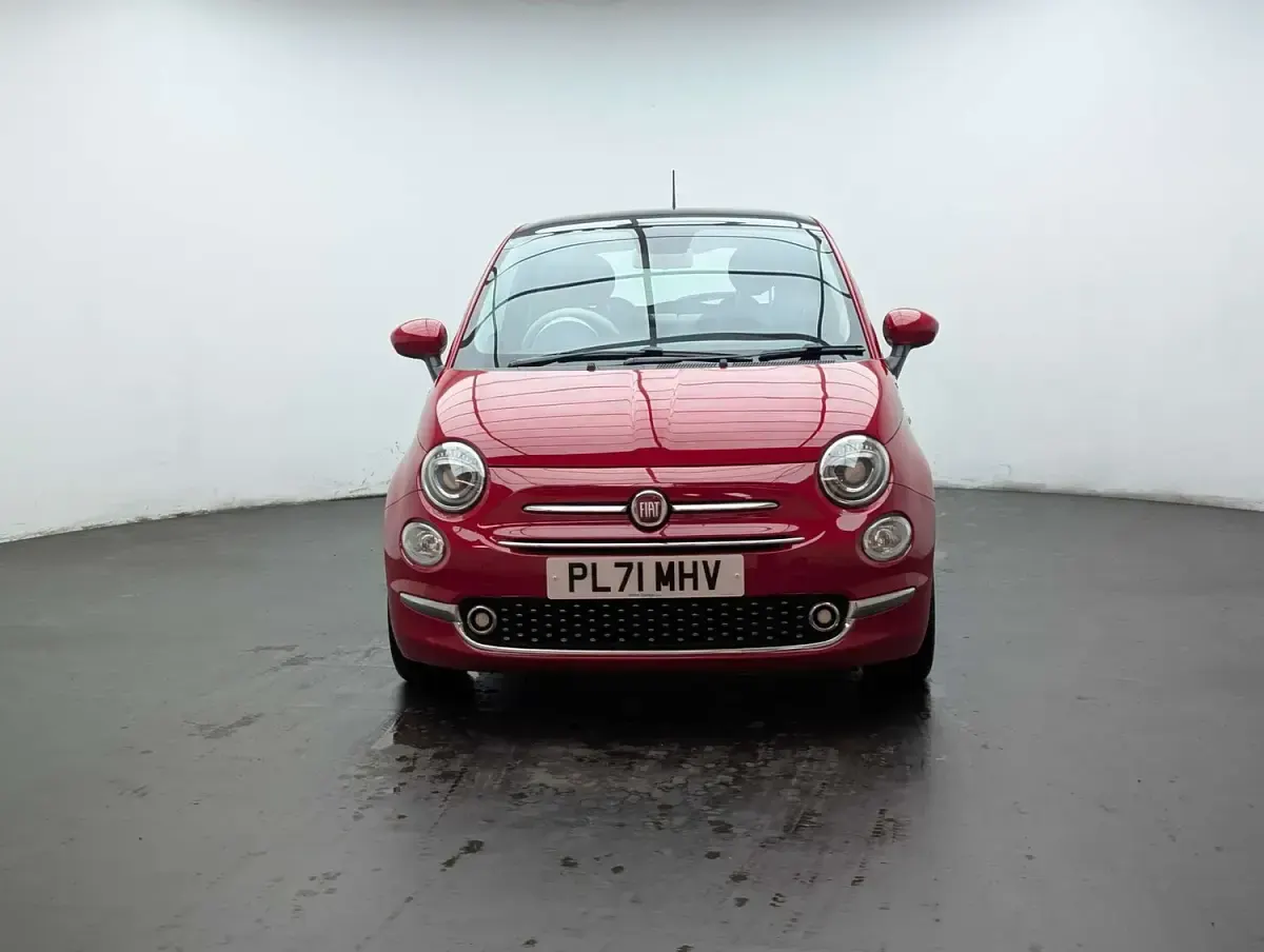 Used Fiat 500 Dolcevita 70 HP (51 kW) 2021 Red Hatchback