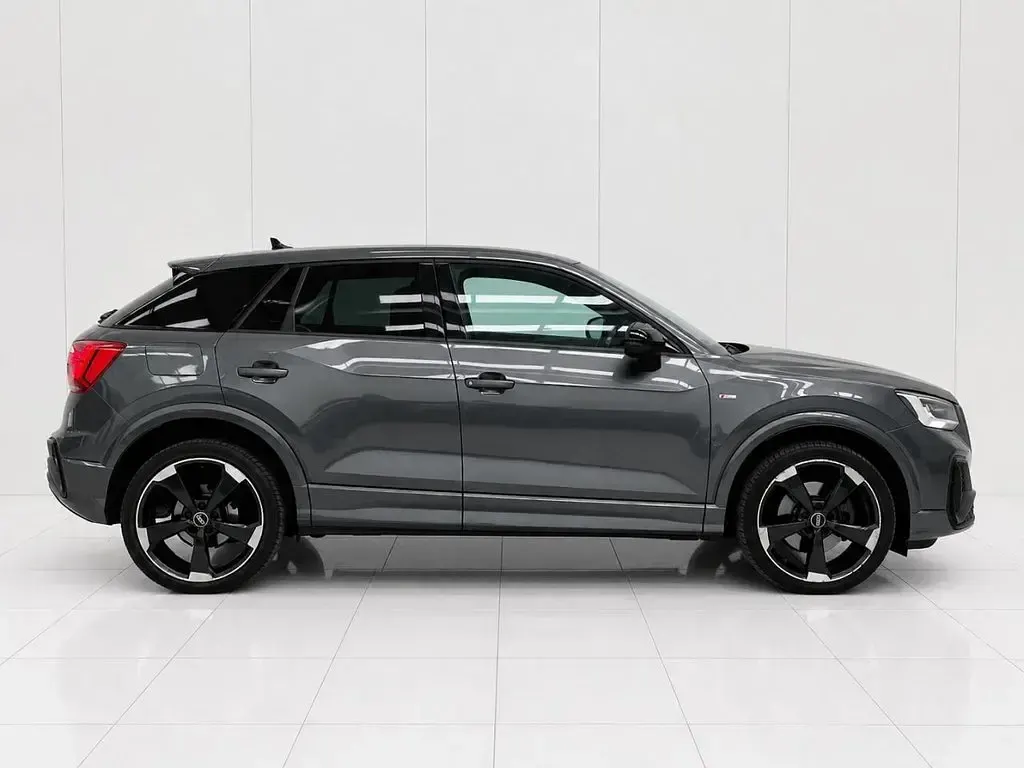 Used Audi Q2 Black Edition 150 HP (110 kW) 2021 Grey SUV