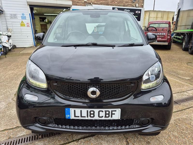 Used Smart ForTwo Coupé Premium 71 HP (52 kW) 2018 Black Coupe