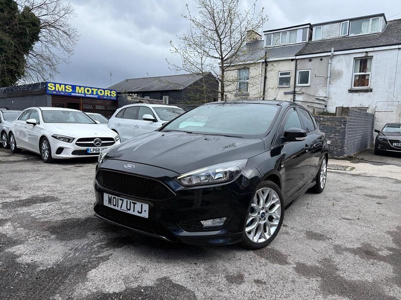 Used Ford Focus ST-Line 120 HP (88 kW) 2017 Black Hatchback