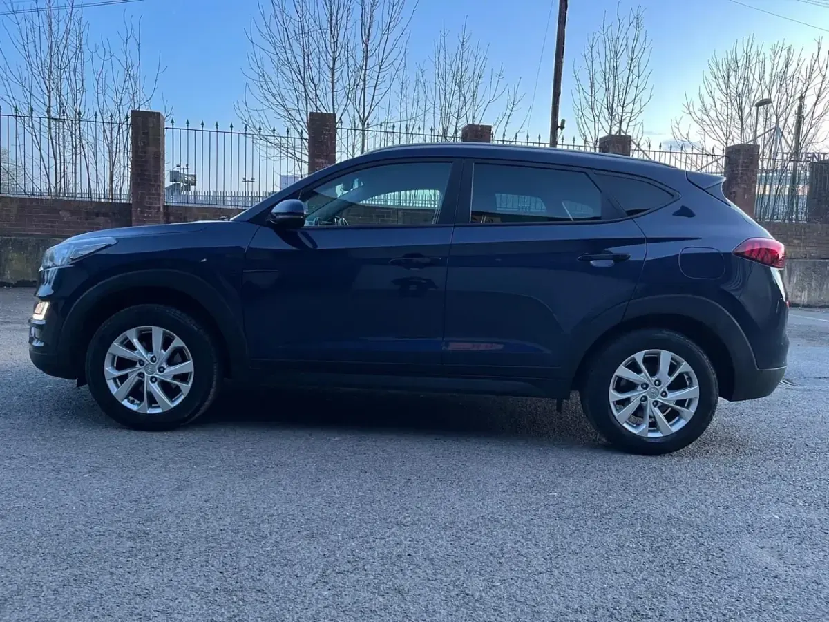 Second-hand Hyundai Tucson SE 2018 Albastru SUV