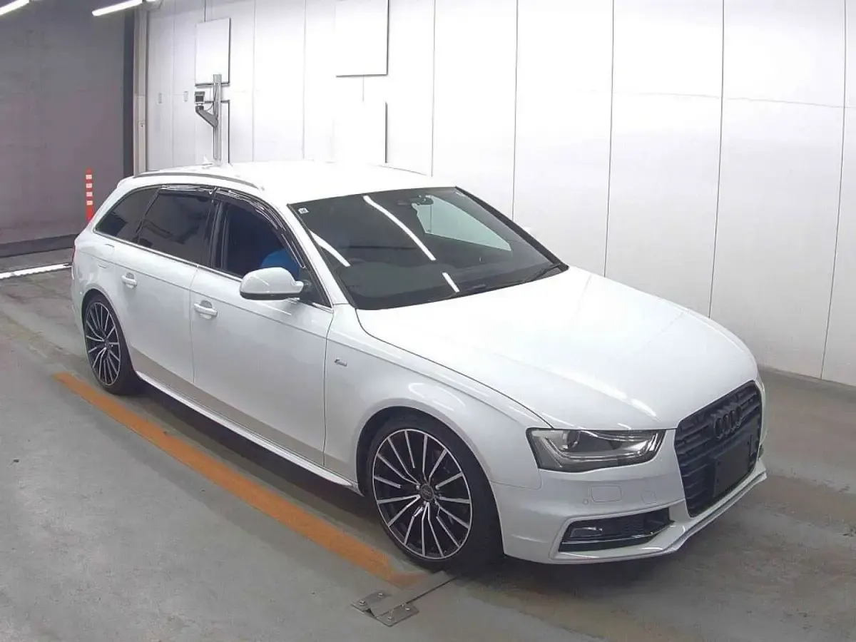 Used Audi A4 Business 2015 White Estate