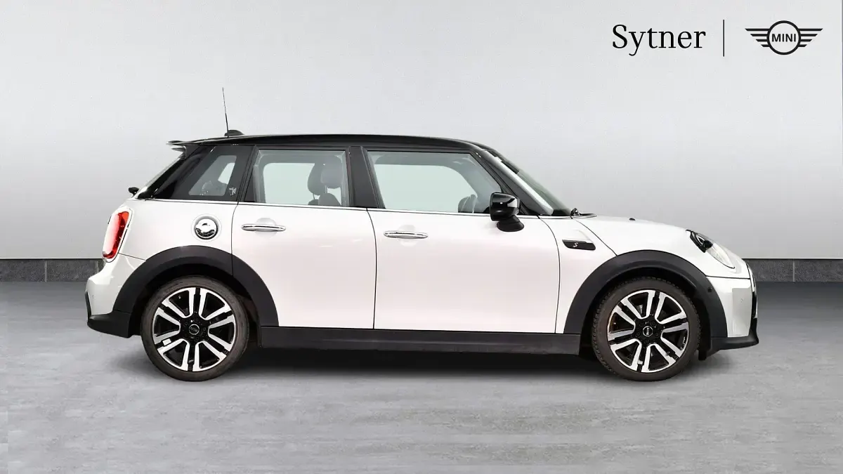 Used Mini Cooper S Exclusive 176 HP (129 kW) 2021 Silver Hatchback