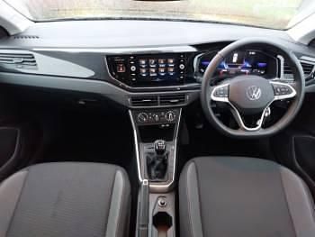 Used VW Polo Life 80 HP (58 kW) 2023 Black Hatchback