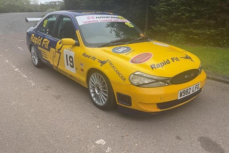 Black Used 2000 Ford Mondeo Ghia Hatchback | £3,995 - Image 1/1