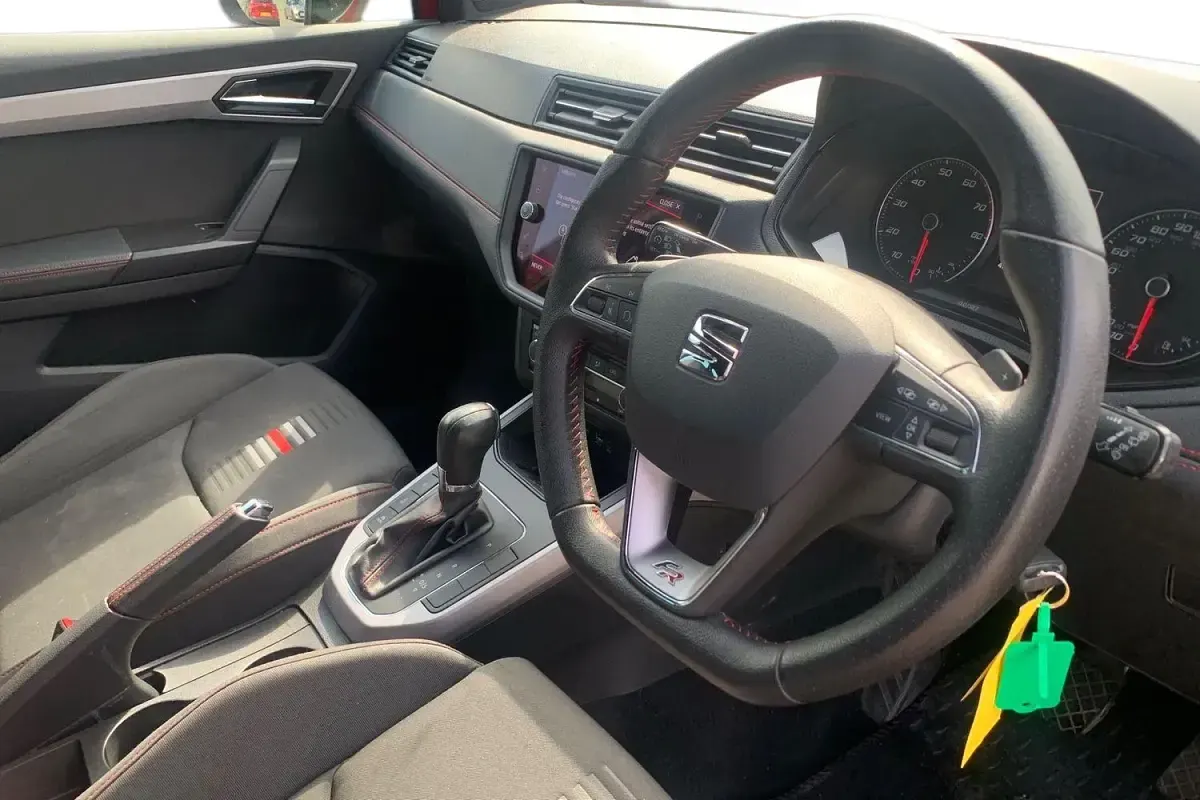 Used Seat Arona FR 116 HP (85 kW) 2019 Red SUV