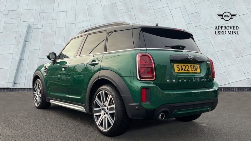Used Mini Cooper Countryman Exclusive 134 HP (98 kW) 2022 Green SUV