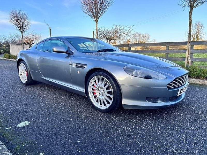 Begagnad Aston Martin DB9 2005 Silver Sportkupé