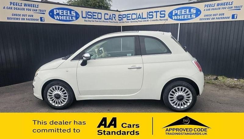 Used Fiat 500 Lounge 69 HP (50 kW) 2010 White Hatchback