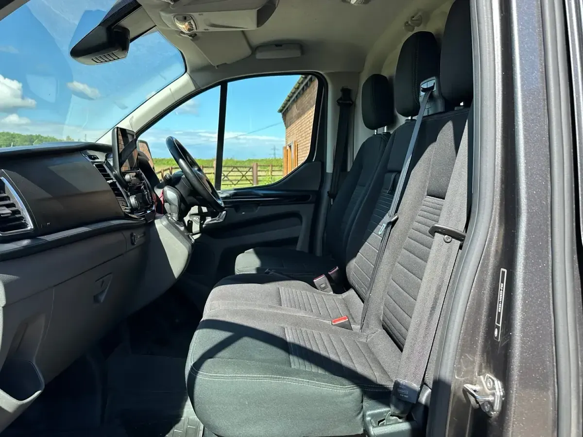 Used Ford Transit Custom Limited 130 HP (95 kW) 2021 Grey Van
