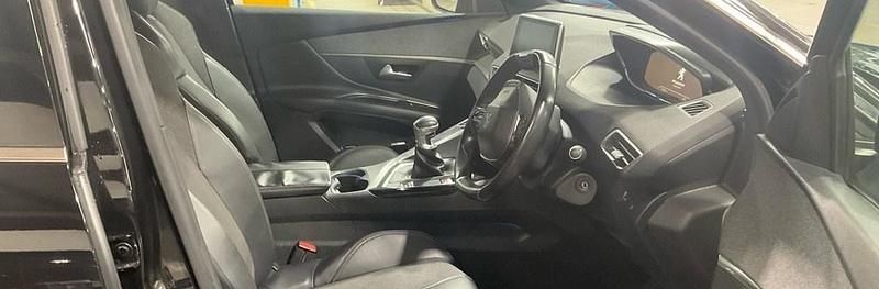 Used Peugeot 3008 GT-line 130 HP (95 kW) 2018 Perla nera black Hatchback