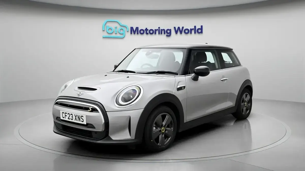 Used Mini Cooper S Hatch 135 kW (184 HP) 2023 Silver Hatchback