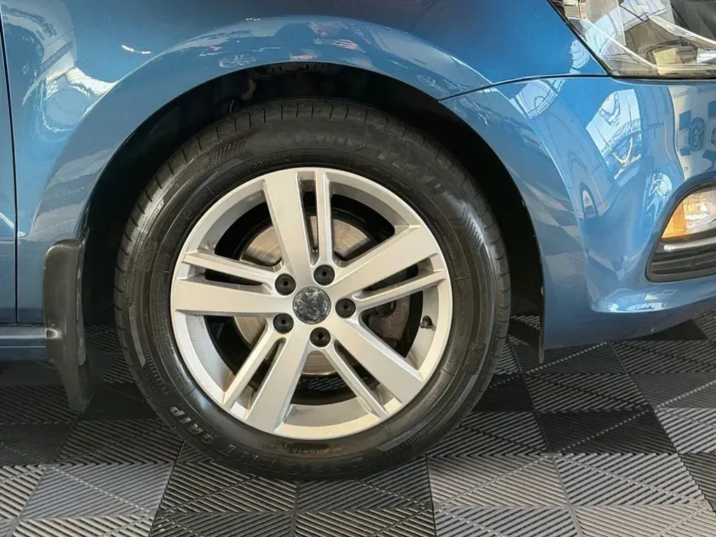 Used VW Polo Match 90 HP (66 kW) 2016 Blue Hatchback