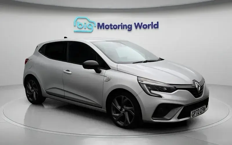 Used Renault Clio RS Line 90 HP (66 kW) 2023 Silver Hatchback