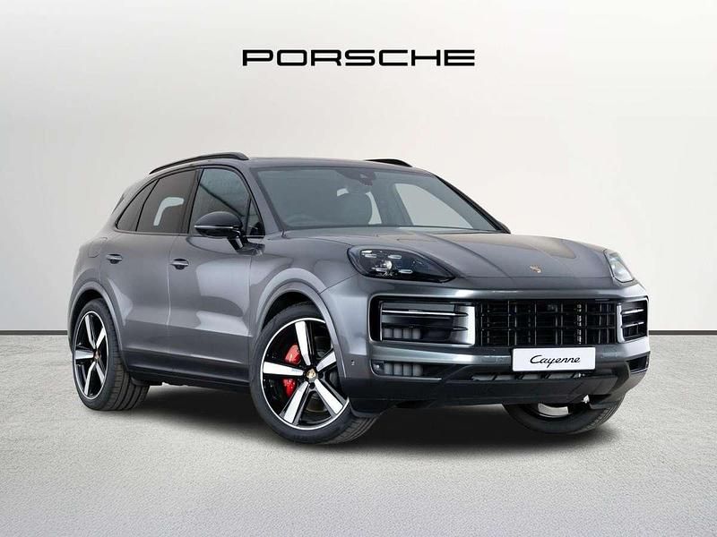 Grey Used 2025 Porsche Cayenne S SUV | £104,990 (Fair price) - Image 1/4