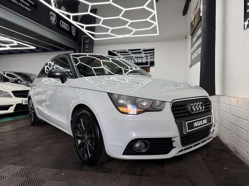 Used Audi A1 Sportback Sport 122 HP (89 kW) 2013 White Hatchback