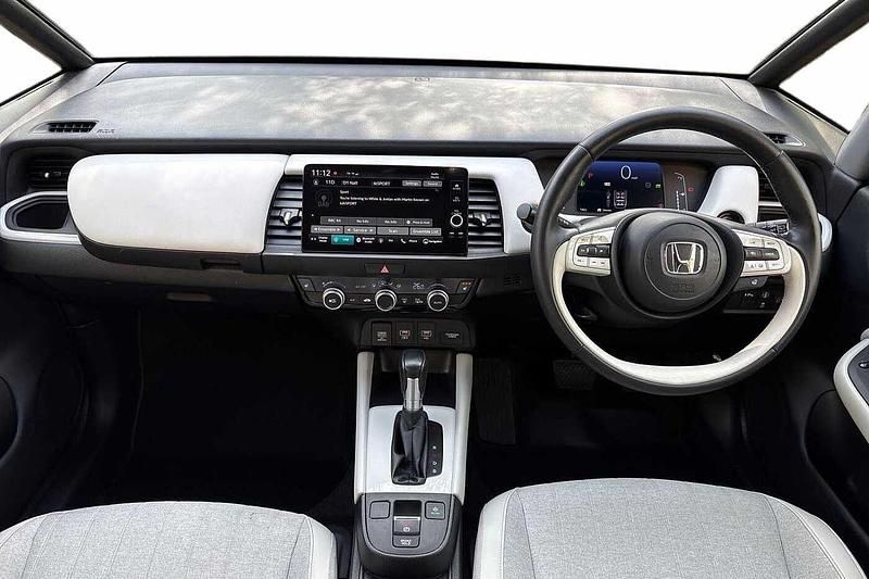 Used Honda Jazz Hybrid 109 HP (80 kW) 2023 Grey Hatchback