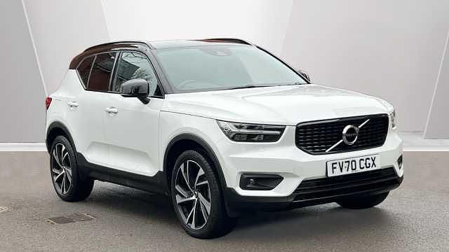 White Used 2021 Volvo XC40 R-Design Pro SUV | £18,701 (Fair price) - Image 1/3