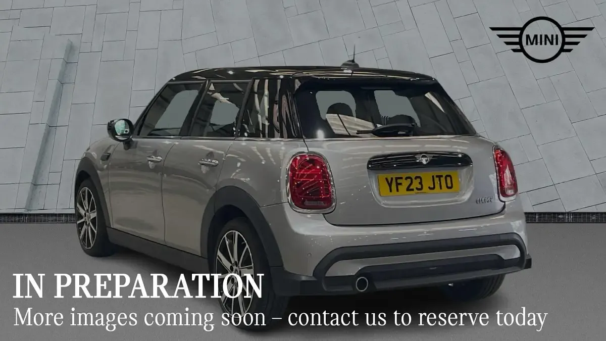 Używany Mini Cooper Classic 134 KM (98 kW) 2023 Srebrny Hatchback